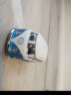 Kinsfun Metallic Blue Little Van Volkswagen Die Cast Metal